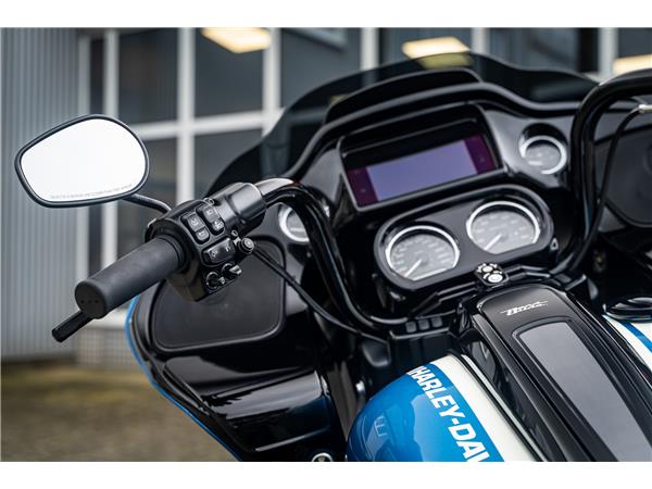 Harley-Davidson FLTRXST Road Glide ST 