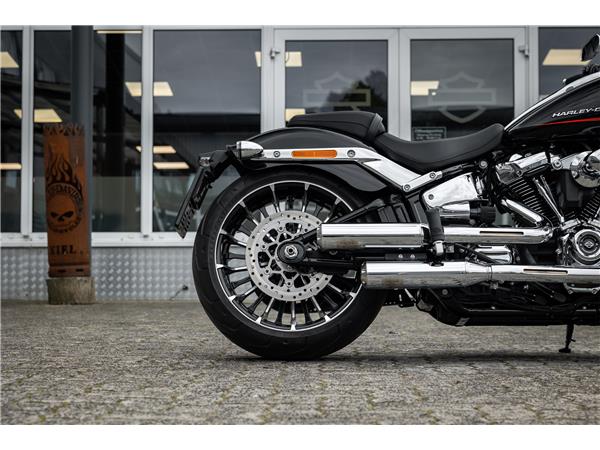Harley-Davidson FXBR Breakout 117 cui - Jekill & Hyde -