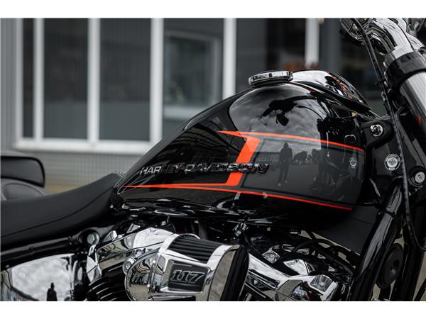 Harley-Davidson FXBR Breakout 117 cui - Jekill & Hyde -