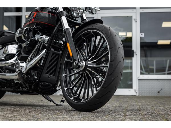 Harley-Davidson FXBR Breakout 117 cui - Jekill & Hyde -