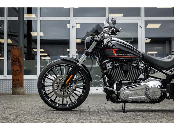 Harley-Davidson FXBR Breakout 117 cui - Jekill & Hyde -