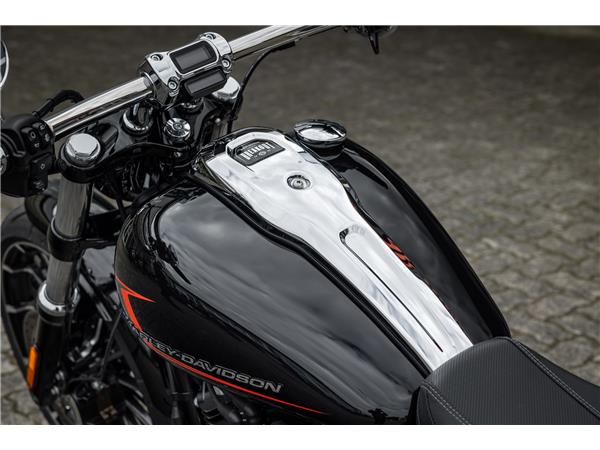 Harley-Davidson FXBR Breakout 117 cui - Jekill & Hyde -