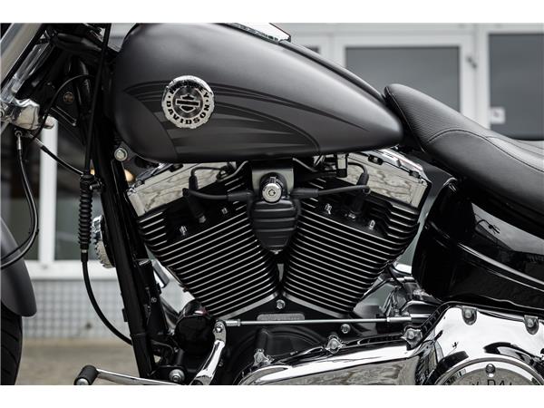 Harley-Davidson FXSB Breakout 103 - Kesstech/ Fehling ApeLenker