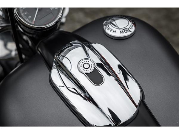 Harley-Davidson FXSB Breakout 103 - Kesstech/ Fehling ApeLenker