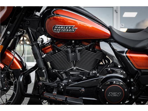 Harley-Davidson CVO Street Glide FLHXSE 121 Cui - KESSTECH -