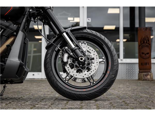 Harley-Davidson FXDR 114 CUI - SCREAMIN' EAGLE