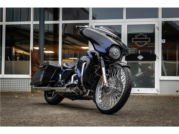 Harley-Davidson CVO STREET GLIDE 110 FLHXSE - Jekill&Hyde - 26 Zoll
