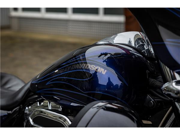 Harley-Davidson CVO STREET GLIDE 110 FLHXSE - Jekill&Hyde - 26 Zoll