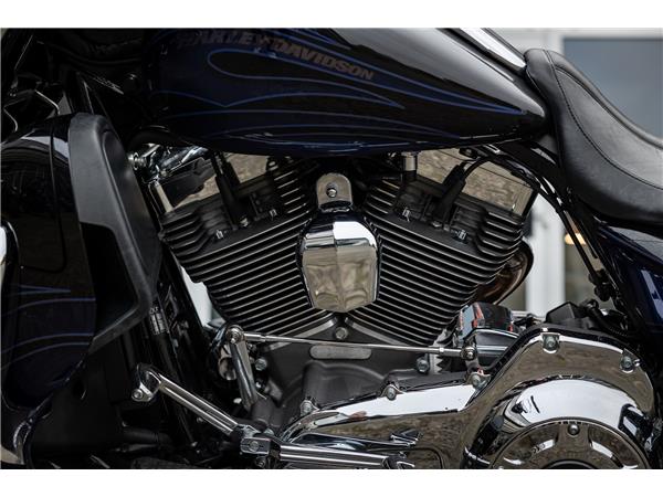 Harley-Davidson CVO STREET GLIDE 110 FLHXSE - Jekill&Hyde - 26 Zoll
