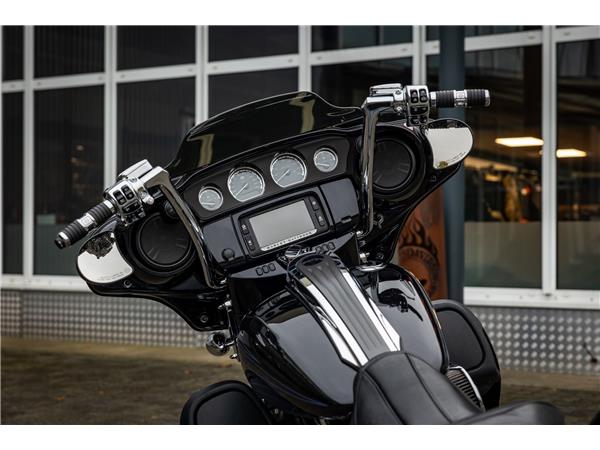 Harley-Davidson CVO STREET GLIDE 110 FLHXSE - Jekill&Hyde - 26 Zoll