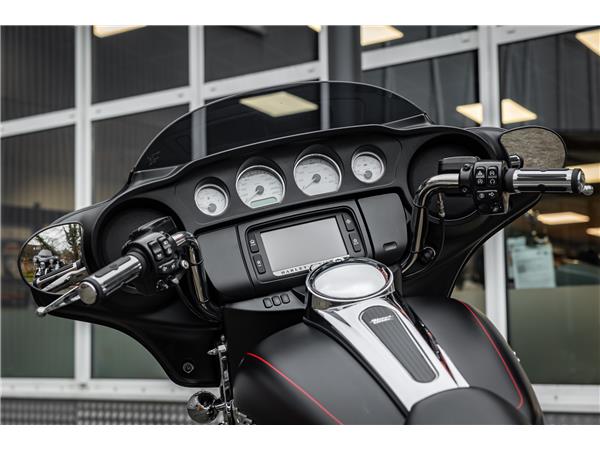 Harley-Davidson FLHX Street Glide 103 cui - Jekill & Hyde -