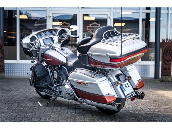 Harley-Davidson CVO Electra Glide Ultra Ltd. 110ci - JEKILL & HYDE