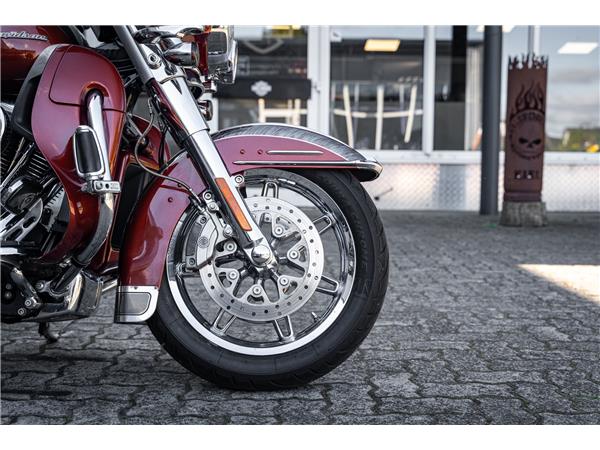 Harley-Davidson CVO Electra Glide Ultra Ltd. 110ci - JEKILL & HYDE