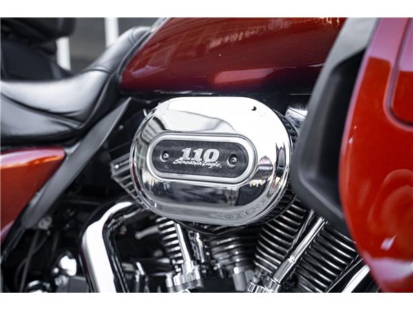 Harley-Davidson CVO Electra Glide Ultra Ltd. 110ci - JEKILL & HYDE