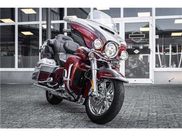 Harley-Davidson CVO Electra Glide Ultra Ltd. 110ci - JEKILL & HYDE