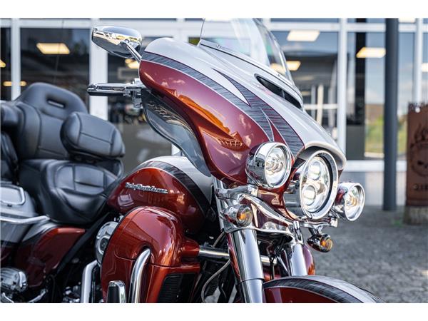 Harley-Davidson CVO Electra Glide Ultra Ltd. 110ci - JEKILL & HYDE