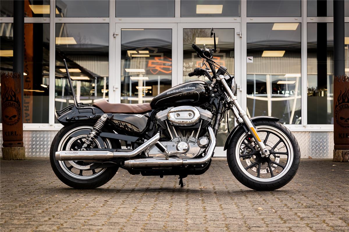 Harley-Davidson XL883L SUPERLOW SPORTSTER - MILLER ABGASANLAGE