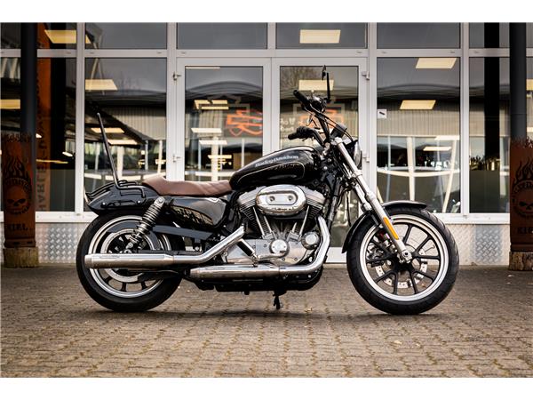 Harley-Davidson XL883L SUPERLOW SPORTSTER - MILLER ABGASANLAGE