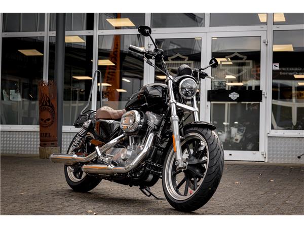 Harley-Davidson XL883L SUPERLOW SPORTSTER - MILLER ABGASANLAGE