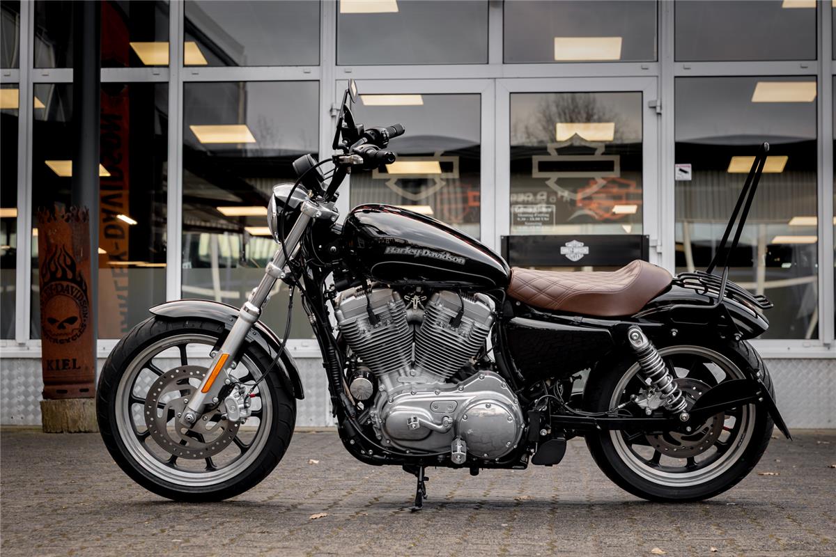 Harley-Davidson XL883L SUPERLOW SPORTSTER - MILLER ABGASANLAGE
