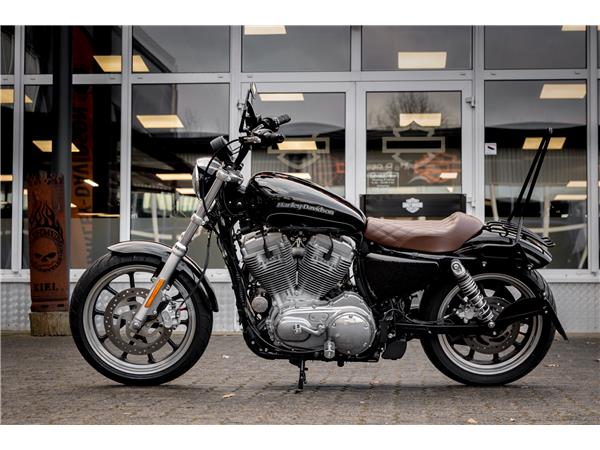 Harley-Davidson XL883L SUPERLOW SPORTSTER - MILLER ABGASANLAGE