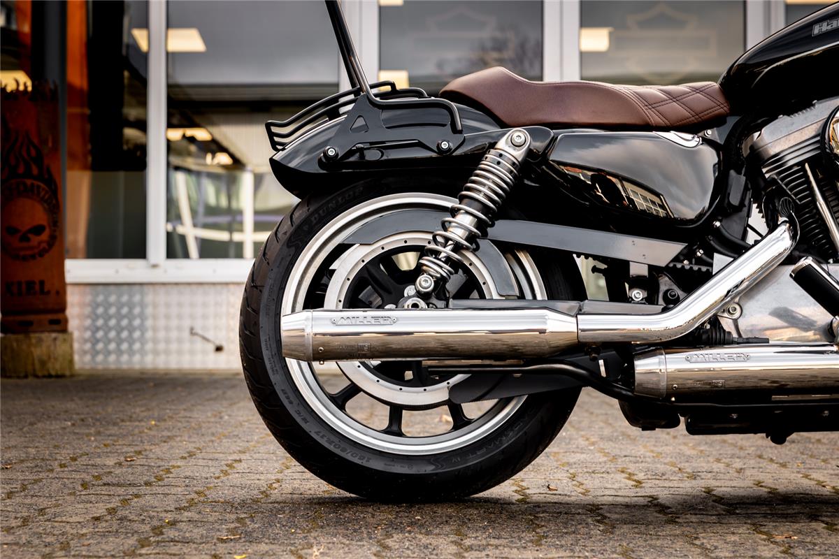 Harley-Davidson XL883L SUPERLOW SPORTSTER - MILLER ABGASANLAGE