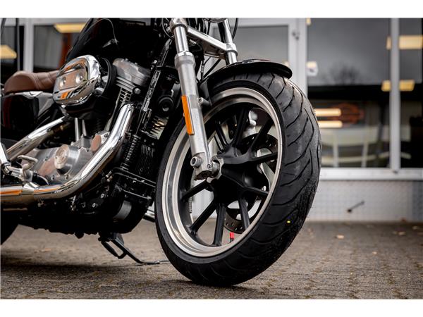 Harley-Davidson XL883L SUPERLOW SPORTSTER - MILLER ABGASANLAGE