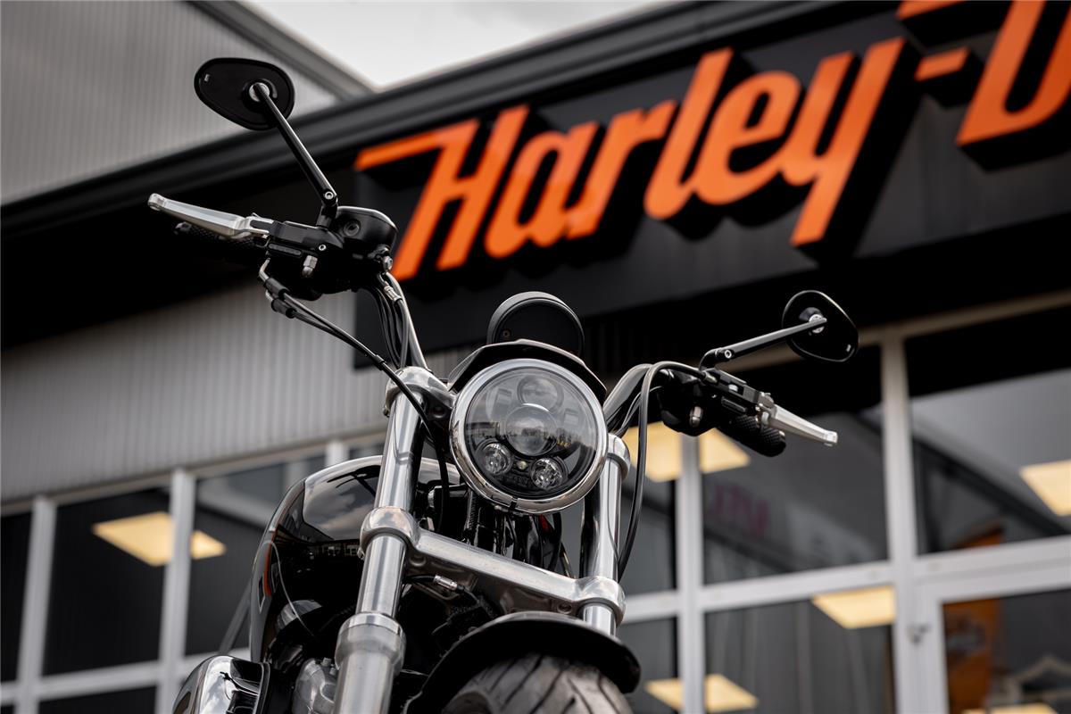 Harley-Davidson XL883L SUPERLOW SPORTSTER - MILLER ABGASANLAGE