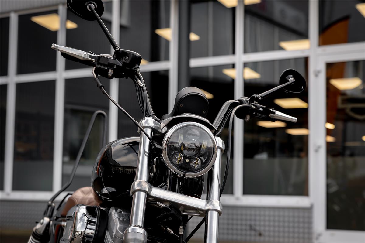 Harley-Davidson XL883L SUPERLOW SPORTSTER - MILLER ABGASANLAGE