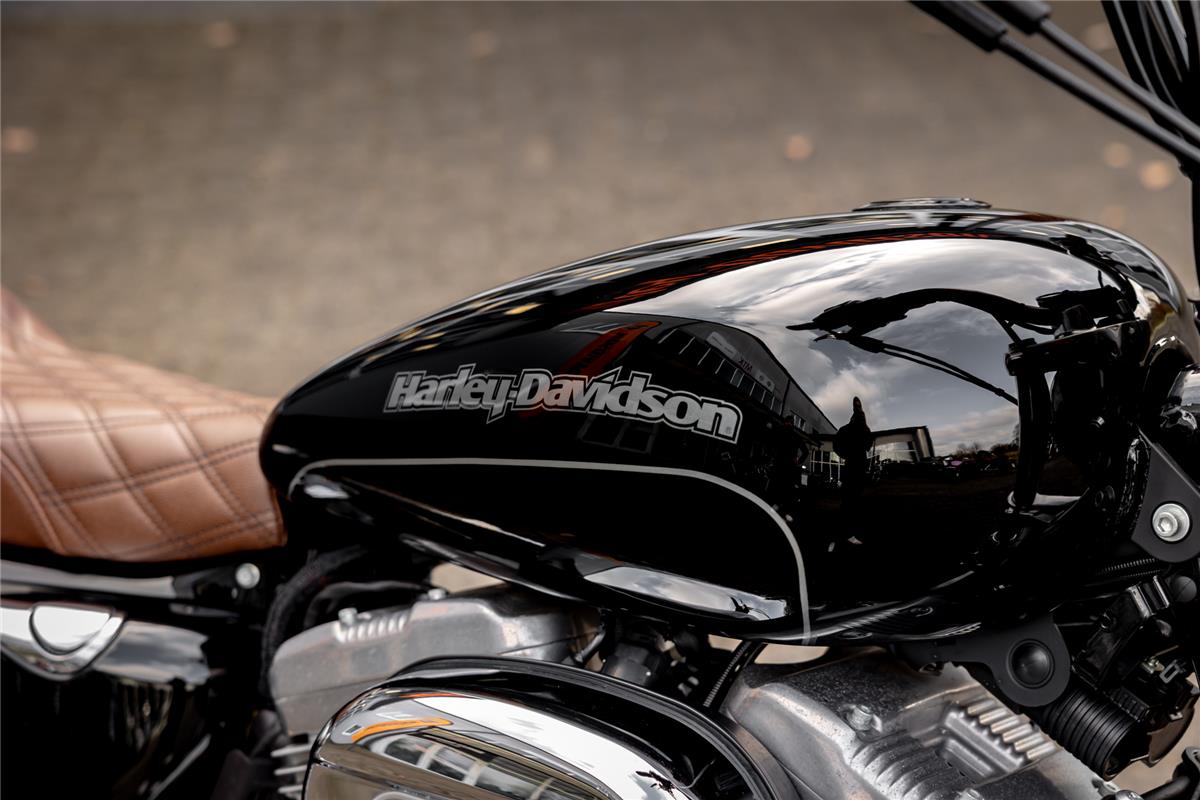 Harley-Davidson XL883L SUPERLOW SPORTSTER - MILLER ABGASANLAGE