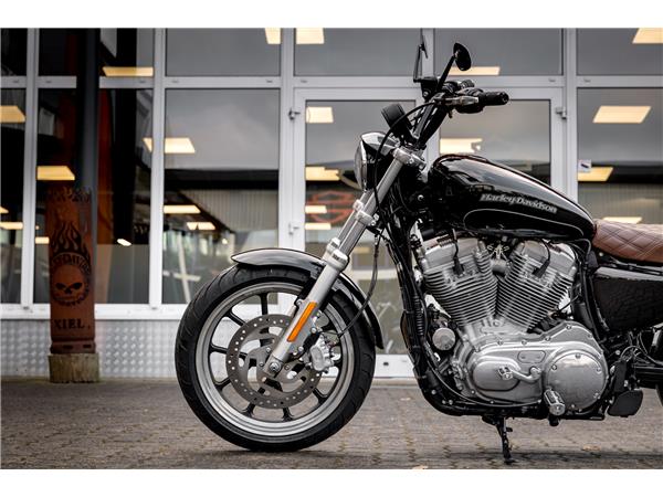 Harley-Davidson XL883L SUPERLOW SPORTSTER - MILLER ABGASANLAGE