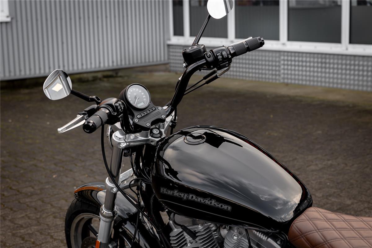 Harley-Davidson XL883L SUPERLOW SPORTSTER - MILLER ABGASANLAGE