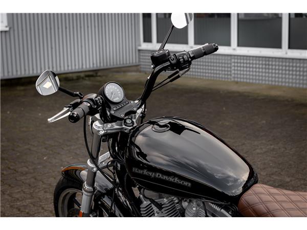 Harley-Davidson XL883L SUPERLOW SPORTSTER - MILLER ABGASANLAGE