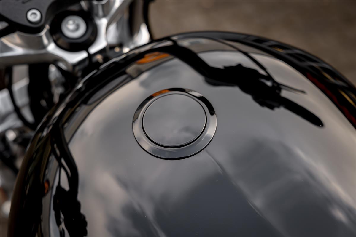 Harley-Davidson XL883L SUPERLOW SPORTSTER - MILLER ABGASANLAGE