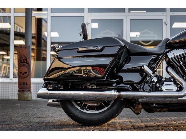 Harley-Davidson STREET GLIDE SPECIAL FLHXS