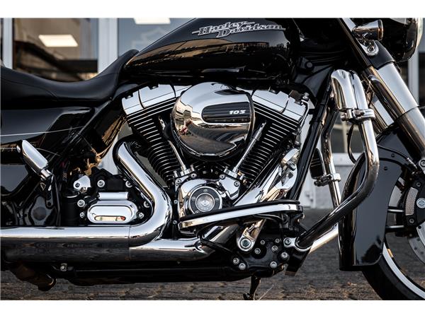 Harley-Davidson STREET GLIDE SPECIAL FLHXS