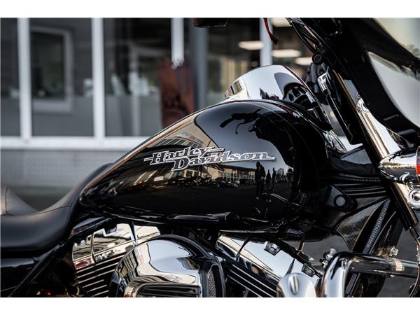 Harley-Davidson STREET GLIDE SPECIAL FLHXS