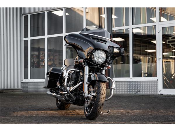 Harley-Davidson STREET GLIDE SPECIAL FLHXS