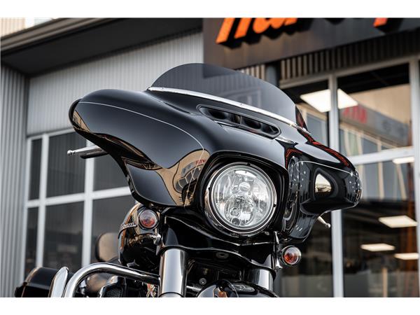 Harley-Davidson STREET GLIDE SPECIAL FLHXS