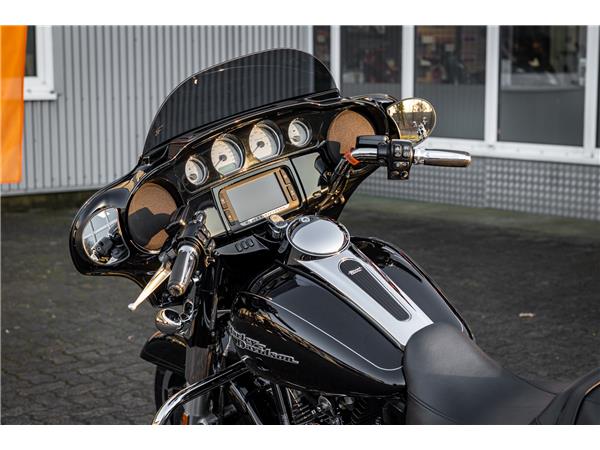 Harley-Davidson STREET GLIDE SPECIAL FLHXS