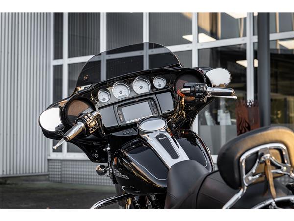 Harley-Davidson STREET GLIDE SPECIAL FLHXS