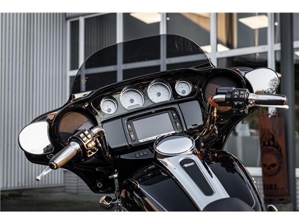 Harley-Davidson STREET GLIDE SPECIAL FLHXS