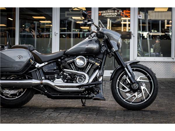 Harley-Davidson FLSB SPORT GLIDE 107 - Dr. Jekill & Mr. Hyde -