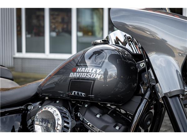 Harley-Davidson FLSB SPORT GLIDE 107 - Dr. Jekill & Mr. Hyde -