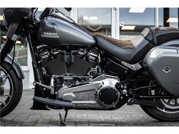 Harley-Davidson FLSB SPORT GLIDE 107 - Dr. Jekill & Mr. Hyde -