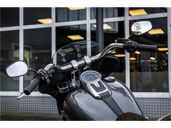Harley-Davidson FLSB SPORT GLIDE 107 - Dr. Jekill & Mr. Hyde -