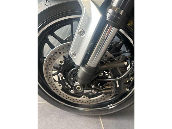 2024 Kawasaki Z900 RS