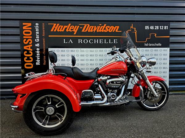 2017 HARLEY-DAVIDSON FREEWHEELER
