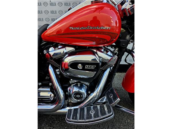 2017 HARLEY-DAVIDSON FREEWHEELER