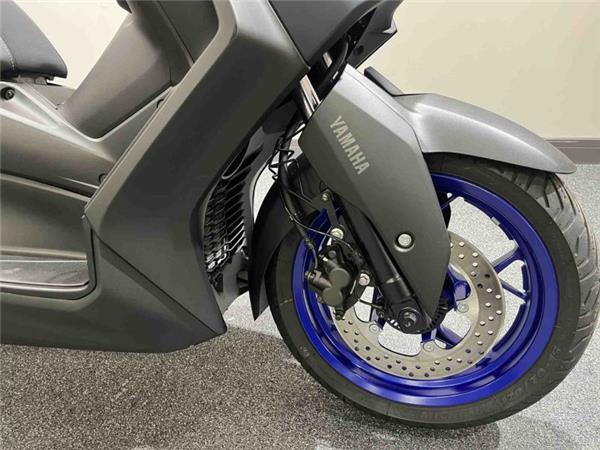2024 Yamaha XMAX 300 Blue